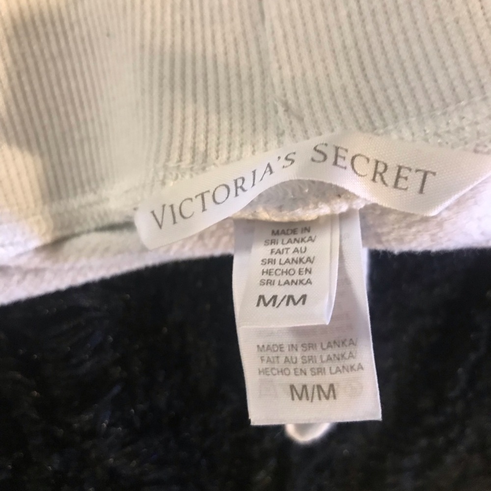VS Capri Pants